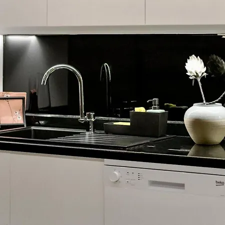 Apartment Twin Towers - First Line Sea - Private